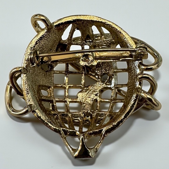 Vintage CR Around The World Whimsical Hot Air Balloon Shiny Gold Tone Brooch - Picture 2 of 4